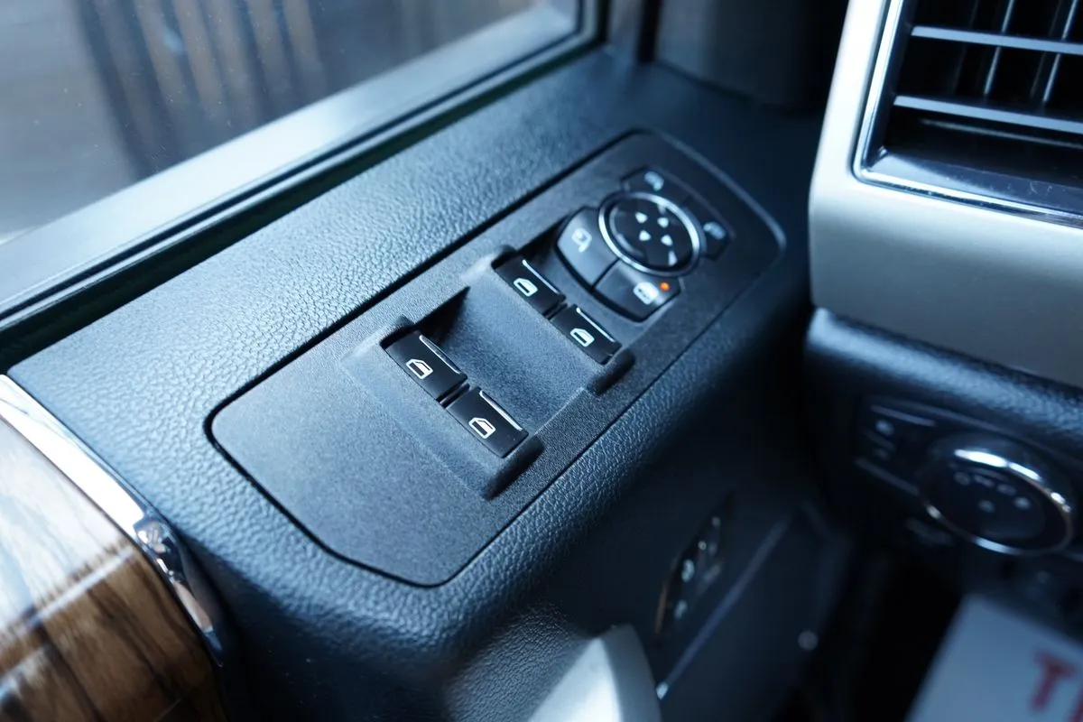 Ford F-150 photo 34