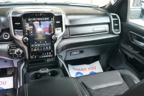 More photos of 2022 Ram 1500 Big Horn Crew Cab 4x4 5'7" Box at West Plains Auto World, MO