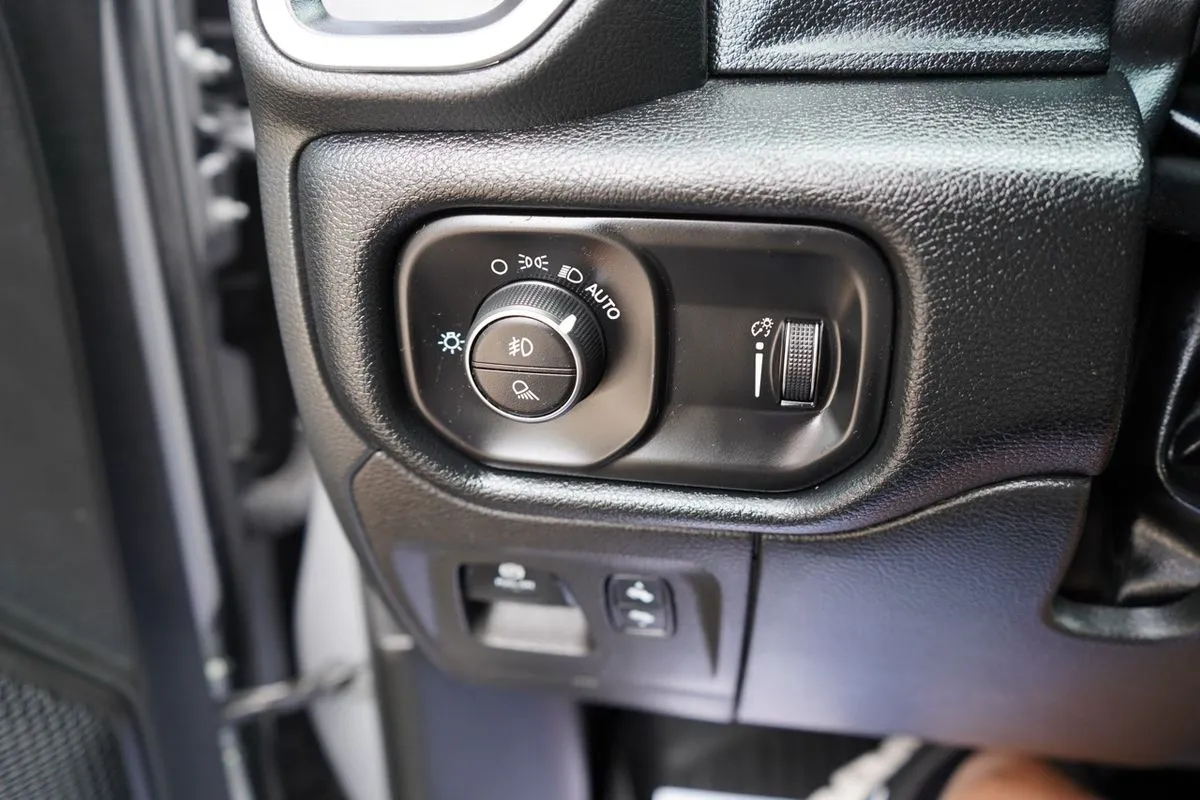 Ram 1500 photo 23
