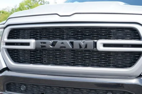 More photos of 2022 Ram 1500 Big Horn Crew Cab 4x4 5'7" Box at West Plains Auto World, MO
