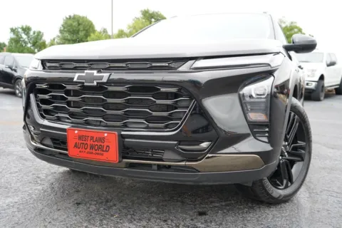 Photos of 2025 Chevrolet Trax FWD ACTIV for sale in West Plains, MO at West Plains Auto World
