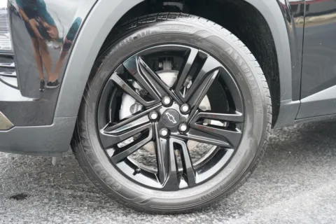 More photos of 2025 Chevrolet Trax FWD ACTIV at West Plains Auto World, MO