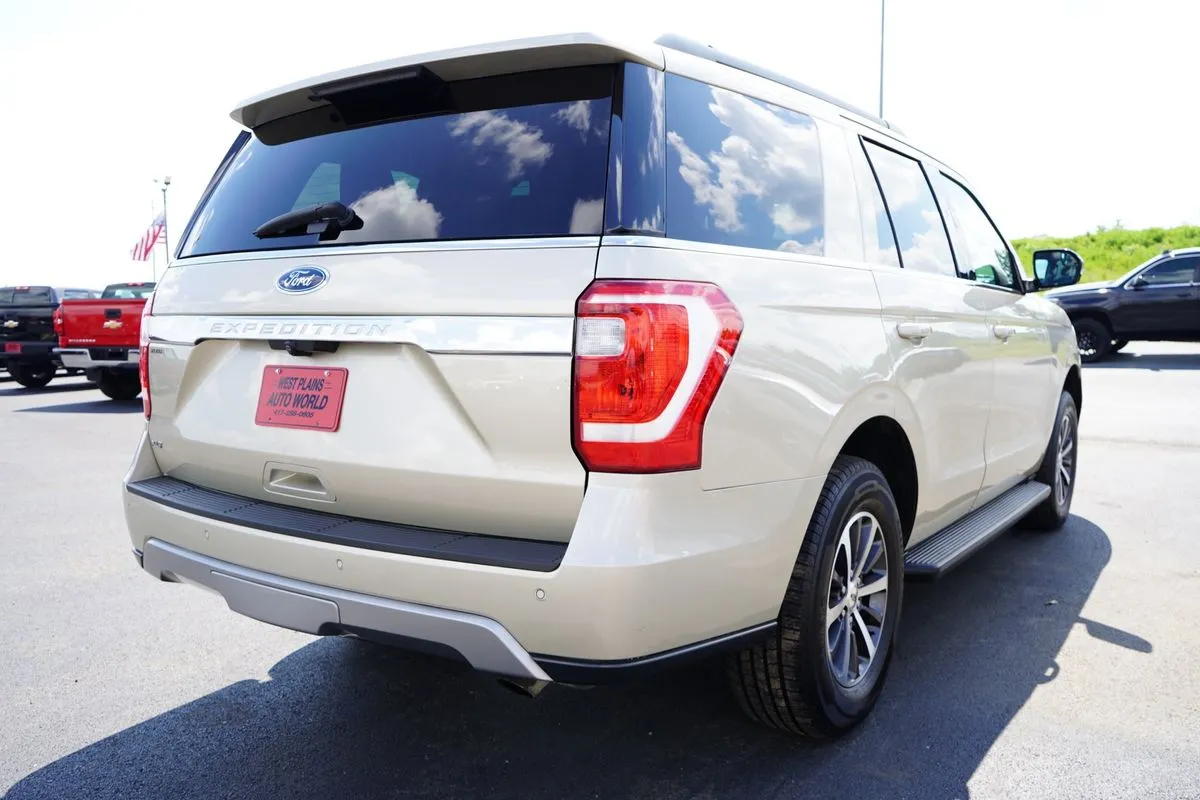Ford Expedition photo 10