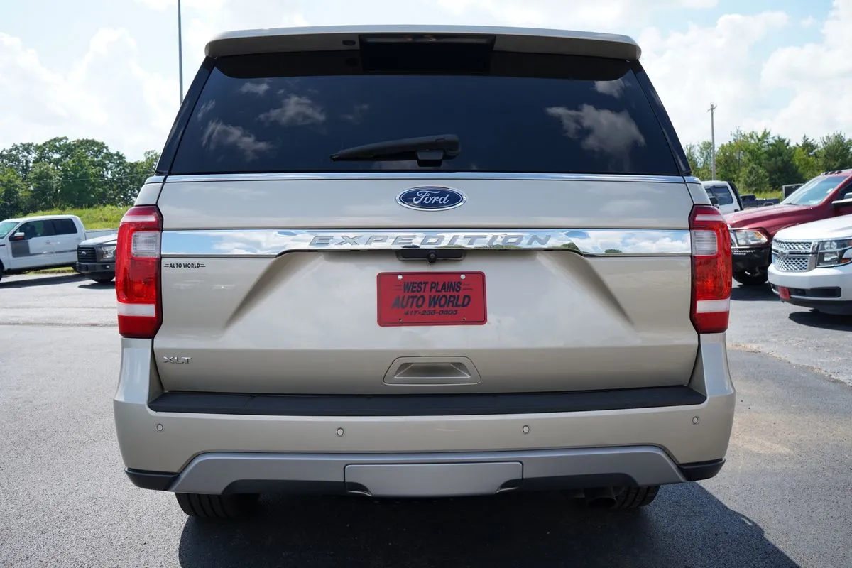 Ford Expedition photo 9