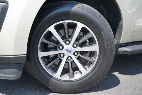 More photos of 2018 Ford Expedition XLT at West Plains Auto World, MO