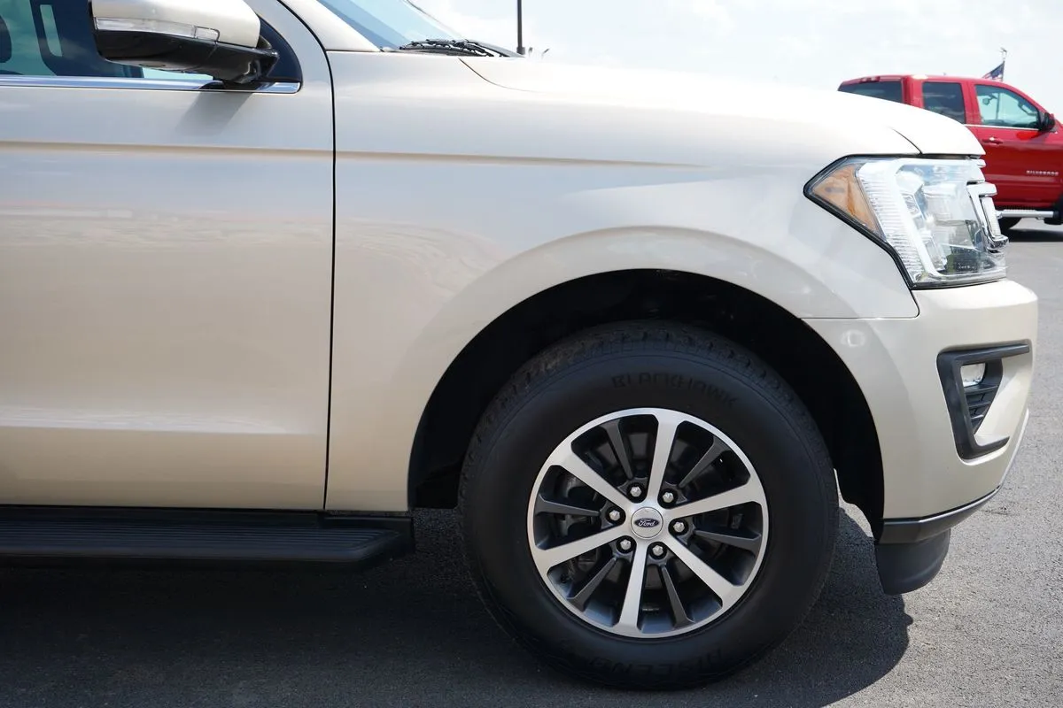 Ford Expedition photo 13