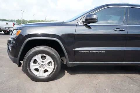 More photos of 2014 Jeep Grand Cherokee Laredo at West Plains Auto World, MO