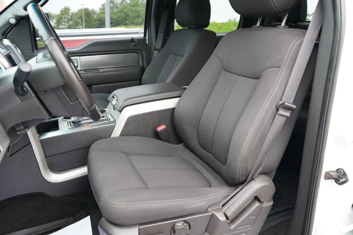 Ford F-150 photo 21
