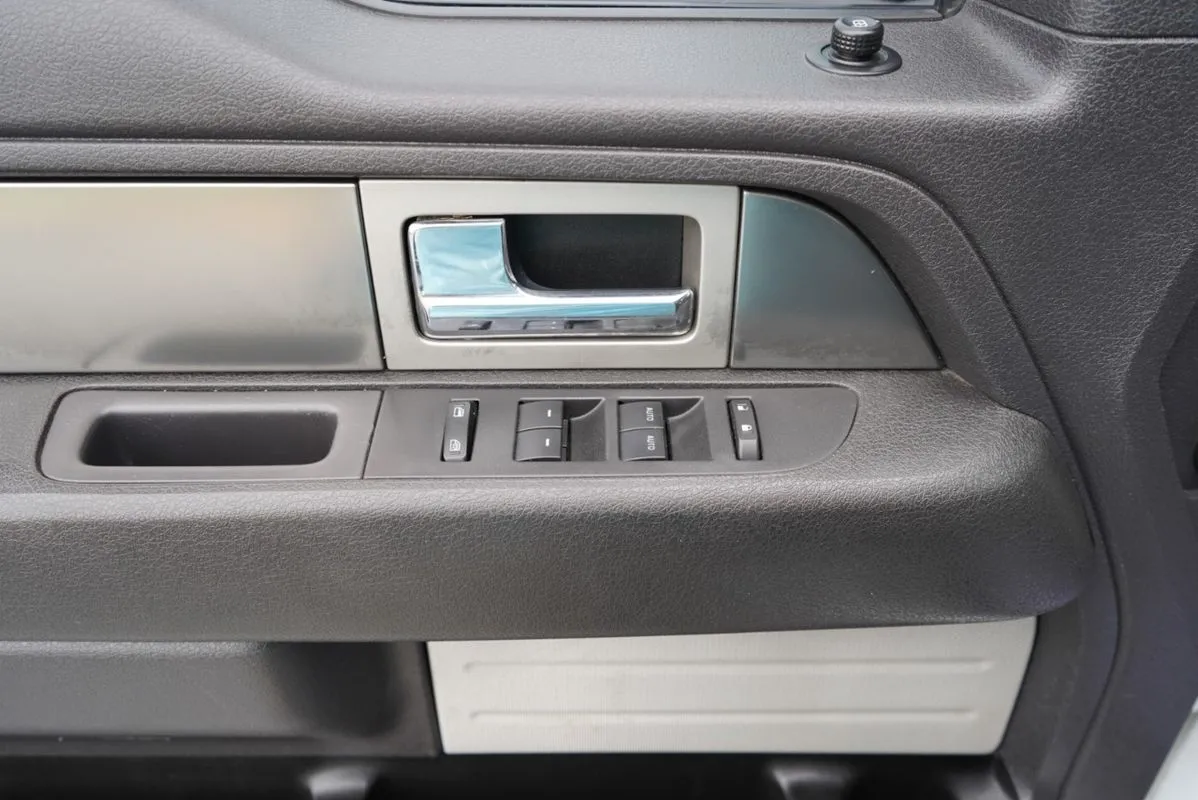 Ford F-150 photo 24