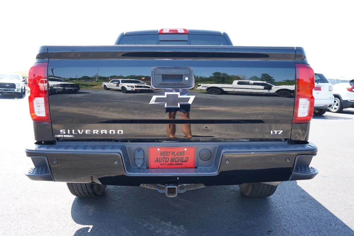 Chevrolet Silverado photo 9