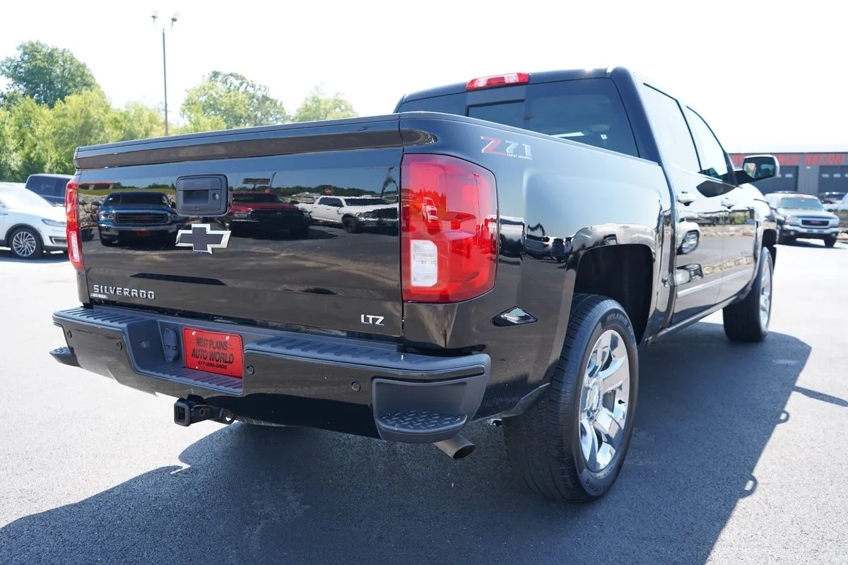 Chevrolet Silverado photo 10