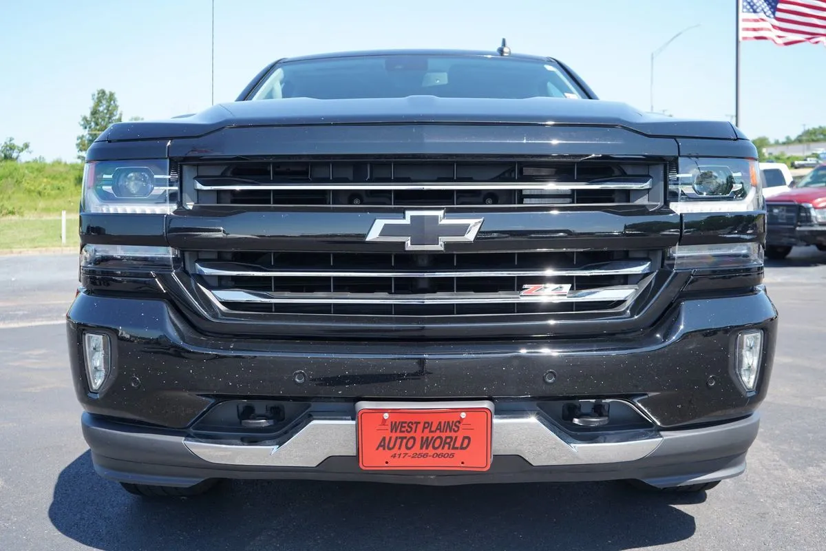 Chevrolet Silverado photo 15