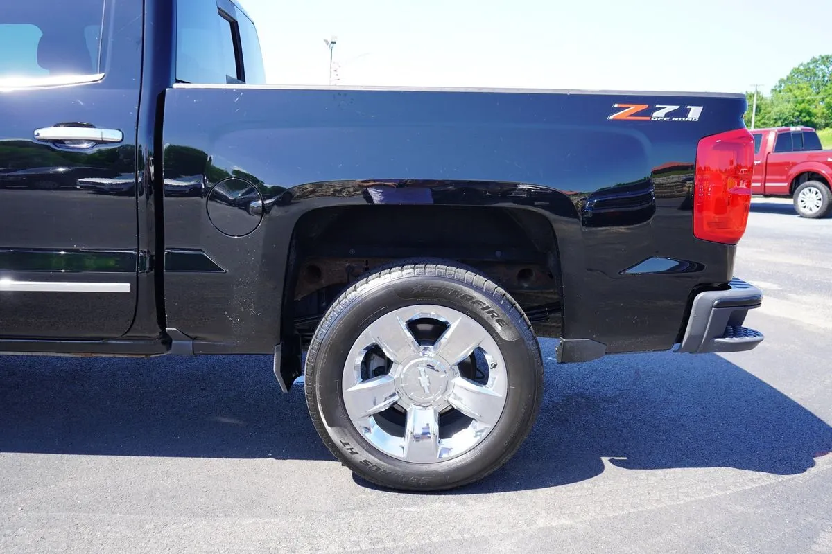 Chevrolet Silverado photo 7