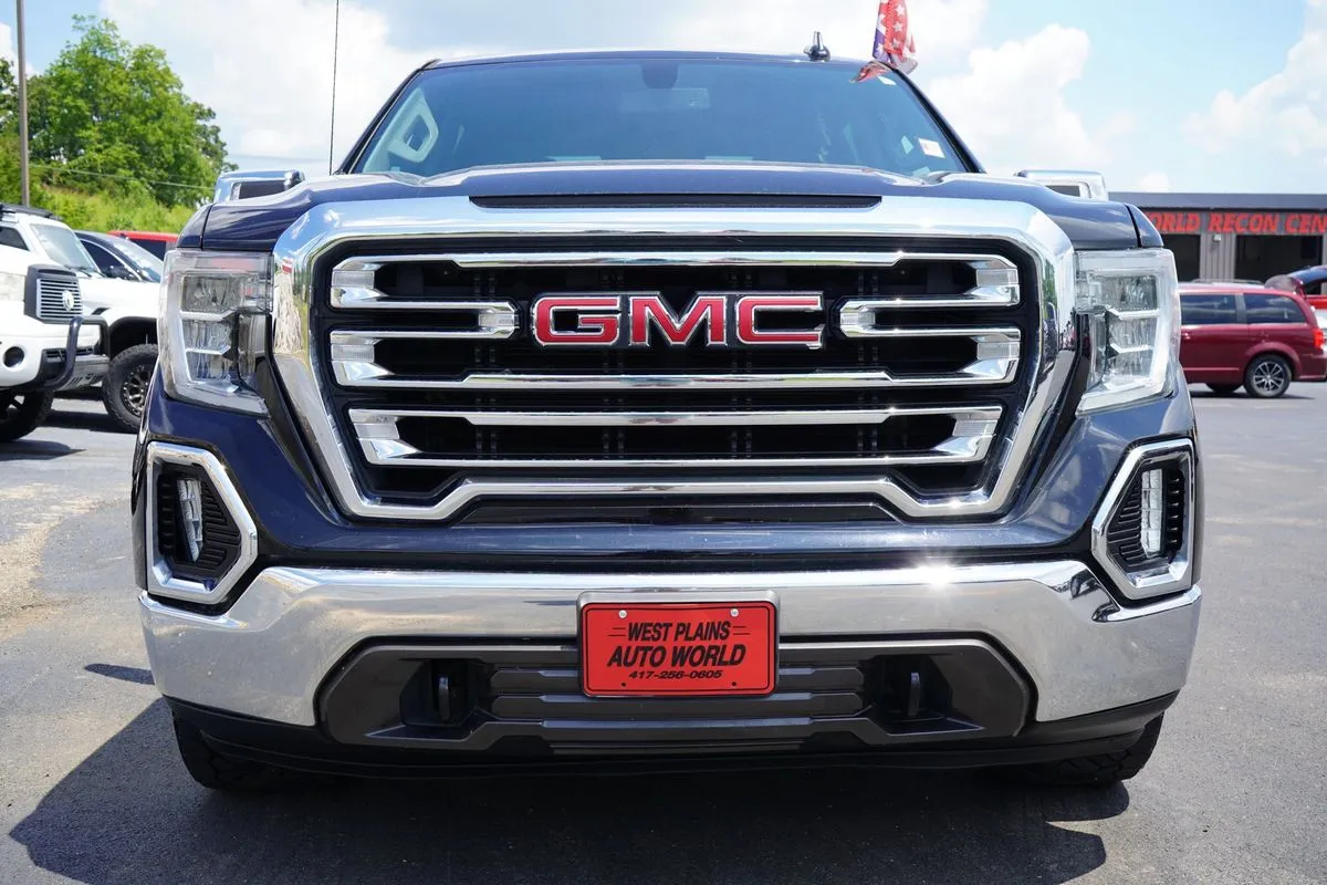 GMC Sierra photo 16