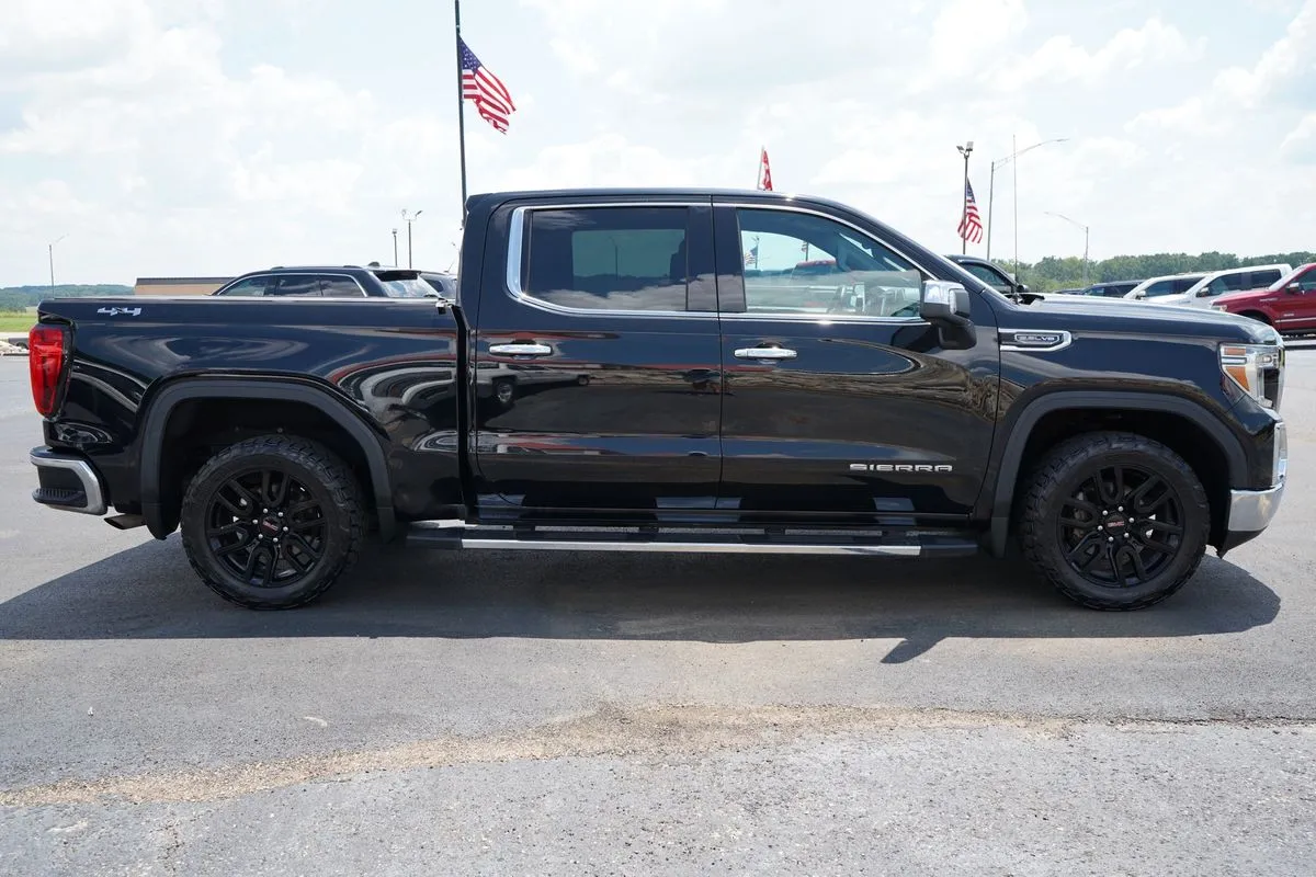 GMC Sierra photo 13