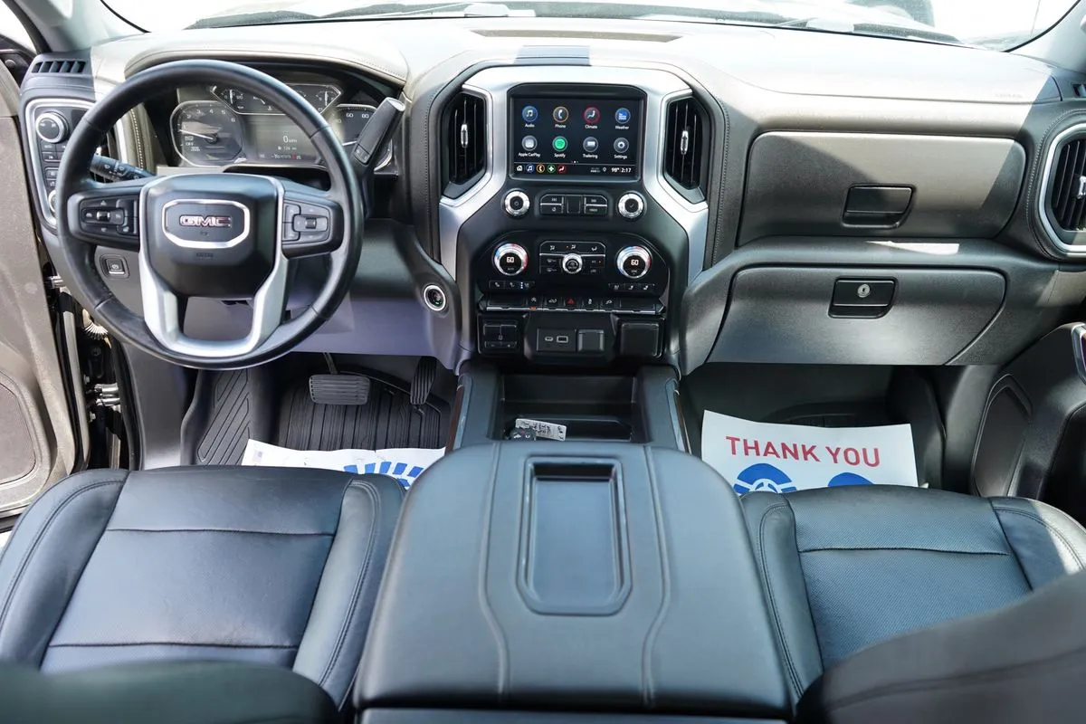 GMC Sierra photo 18