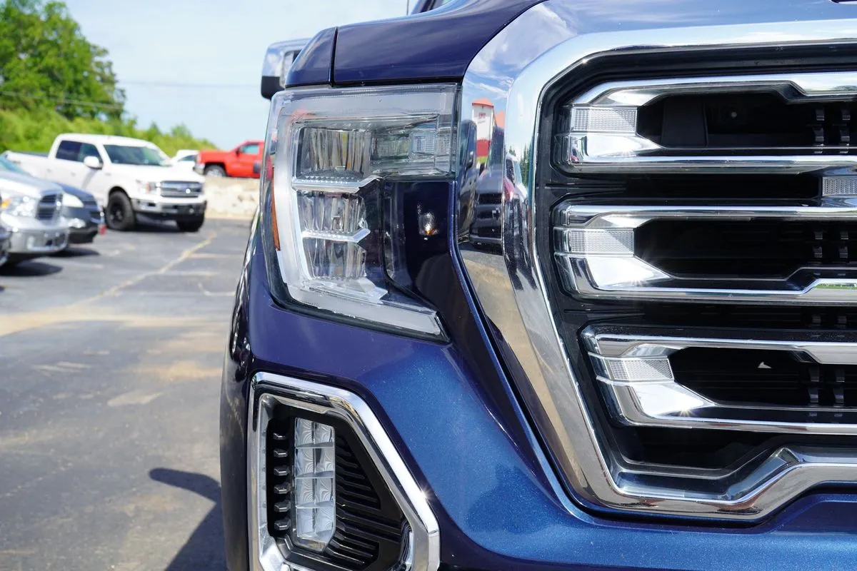 GMC Sierra photo 22