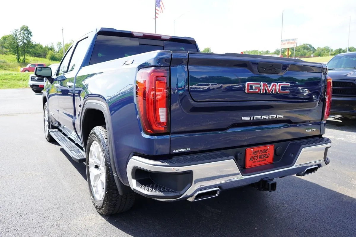 GMC Sierra photo 11