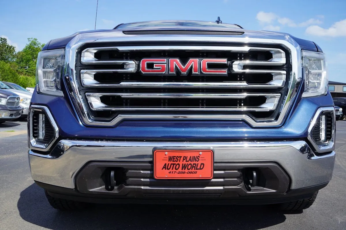 GMC Sierra photo 19