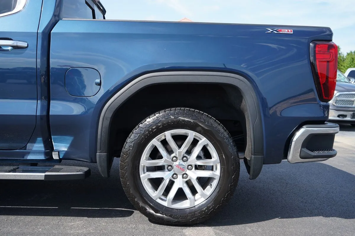 GMC Sierra photo 9