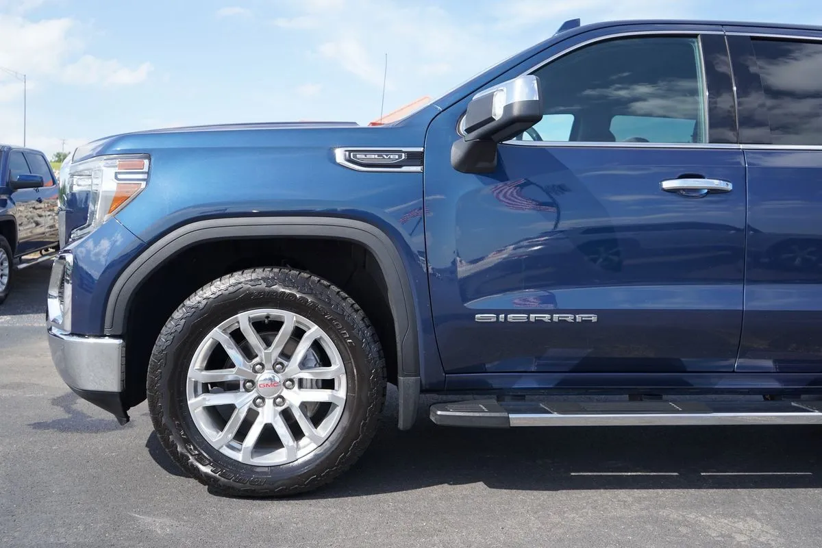 GMC Sierra photo 7
