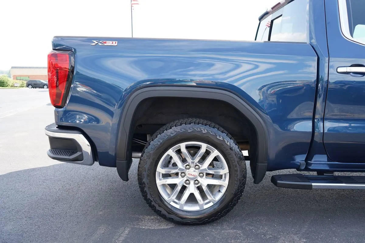 GMC Sierra photo 15