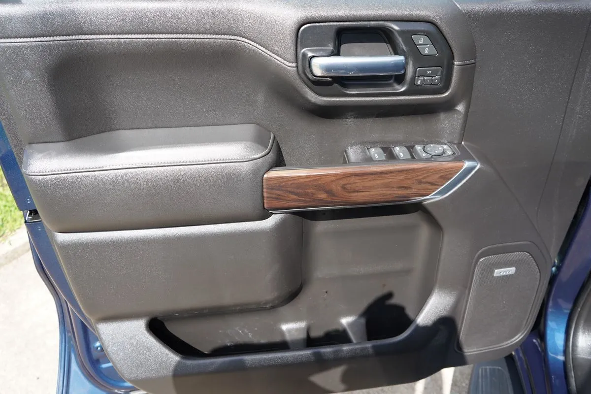 GMC Sierra photo 34