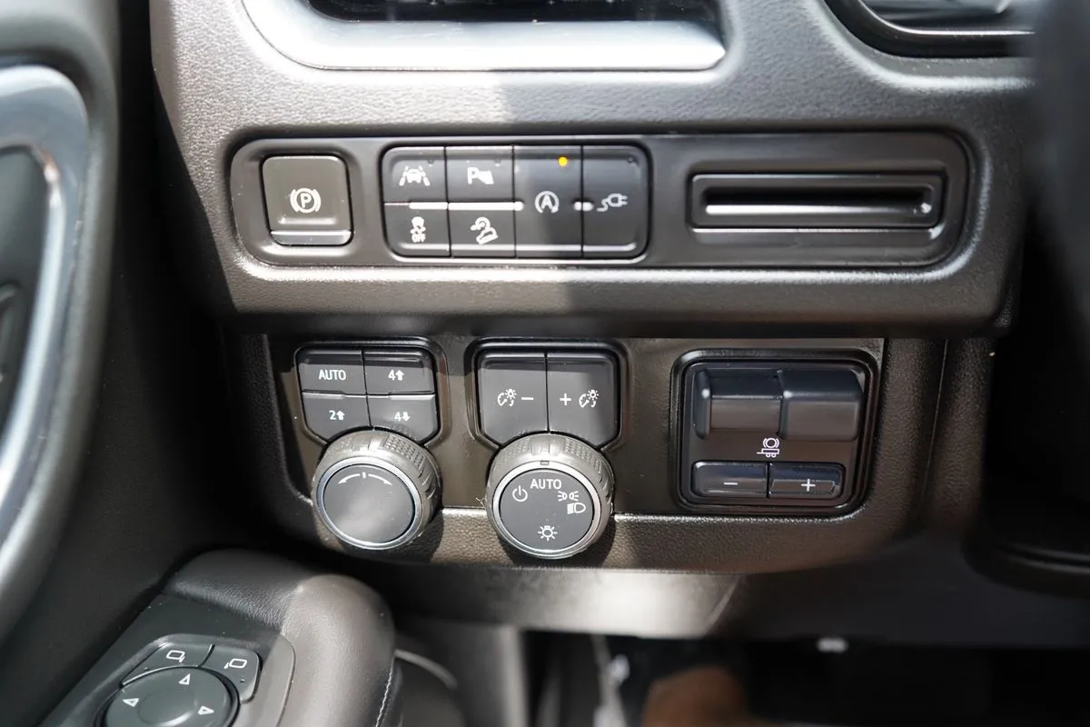 Chevrolet Tahoe photo 36