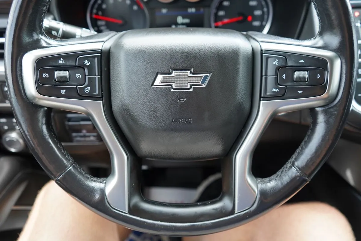 Chevrolet Tahoe photo 28