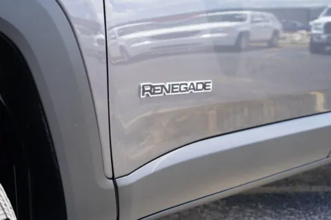 More photos of 2017 Jeep Renegade Latitude at West Plains Auto World, MO