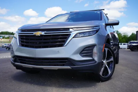 Photos of 2023 Chevrolet Equinox FWD LT for sale in West Plains, MO at West Plains Auto World
