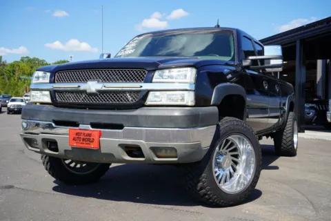 Photos of 2003 Chevrolet Silverado 2500 HD LT for sale in West Plains, MO at West Plains Auto World
