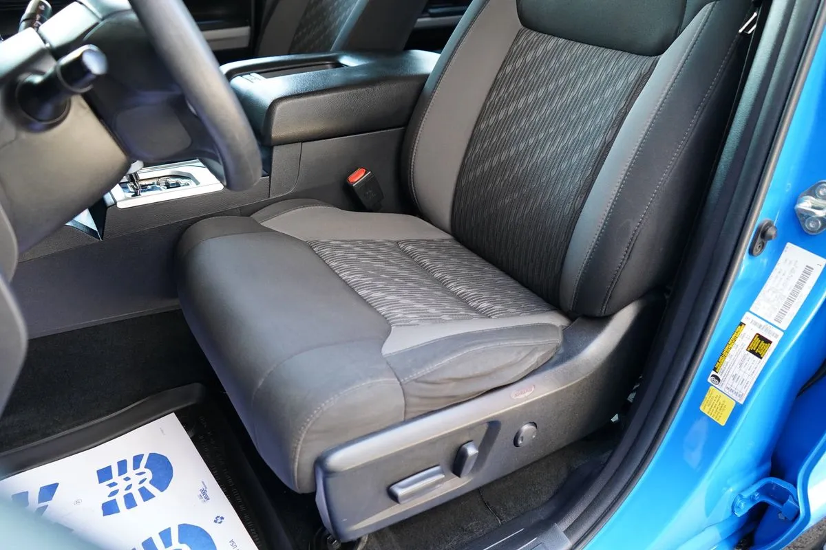Toyota Tundra photo 20
