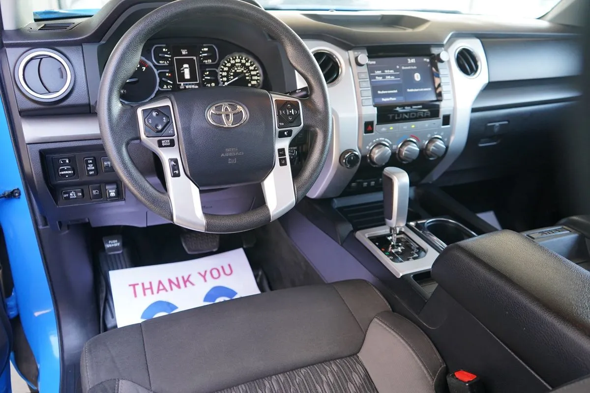 Toyota Tundra photo 17