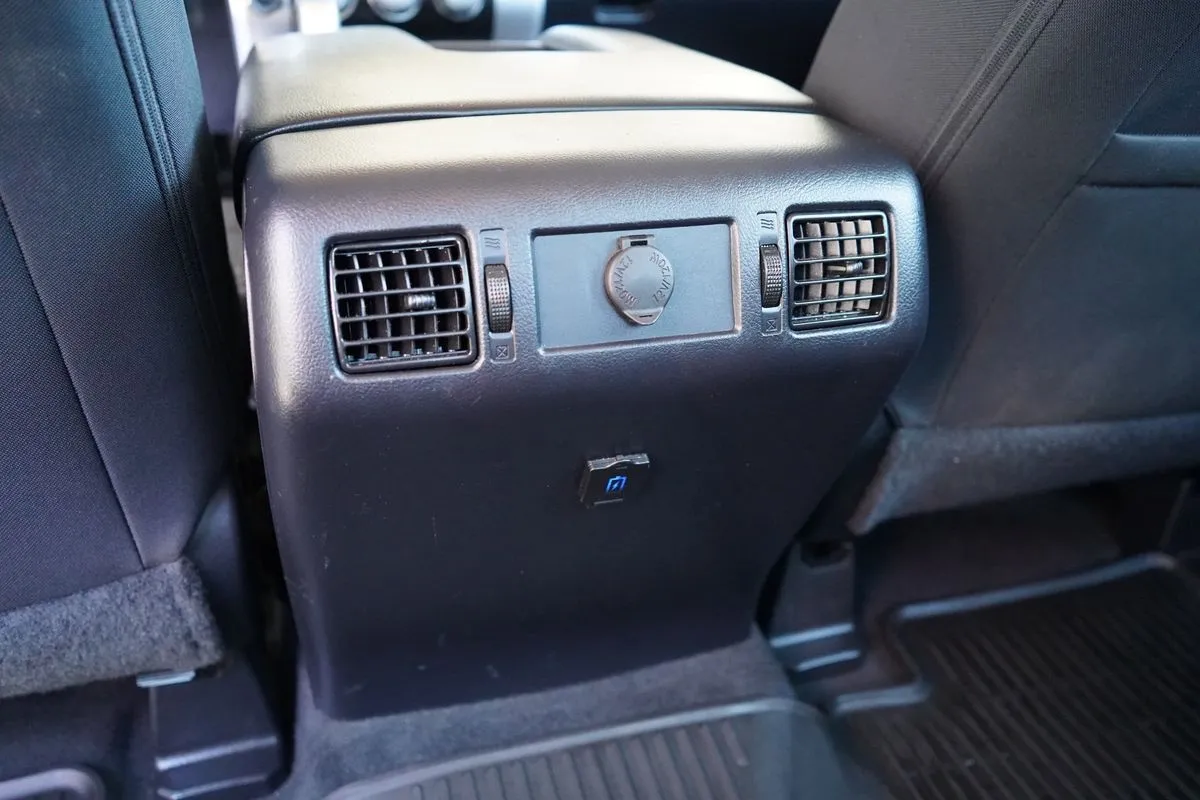 Toyota Tundra photo 19