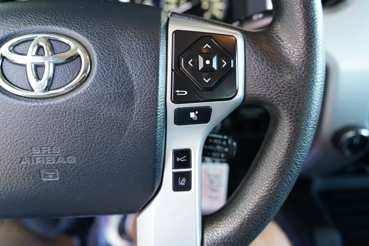 Toyota Tundra photo 29