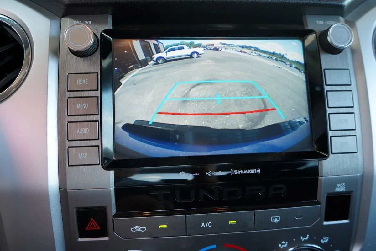 Toyota Tundra photo 27