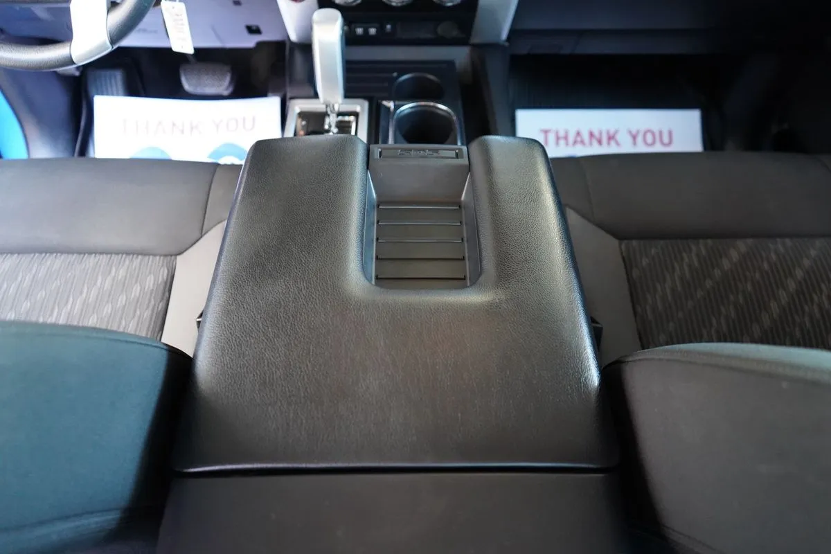 Toyota Tundra photo 37