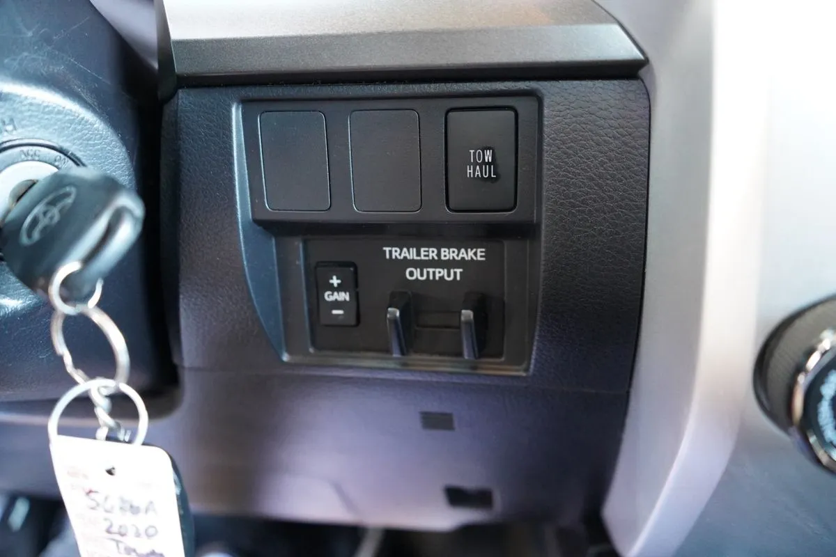 Toyota Tundra photo 28