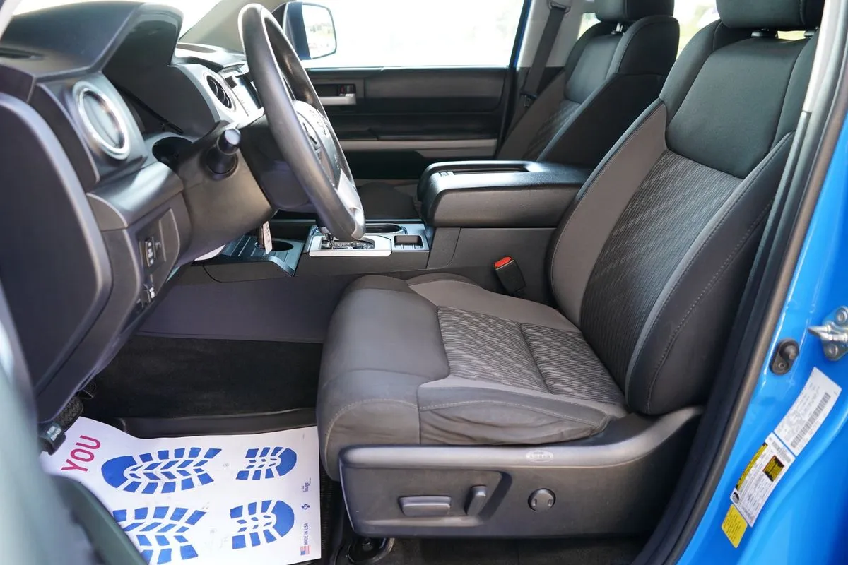 Toyota Tundra photo 22