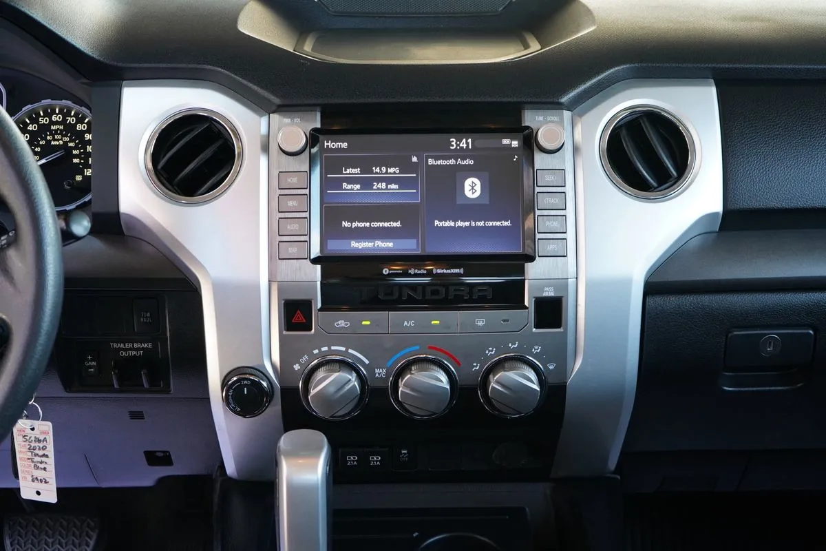 Toyota Tundra photo 18