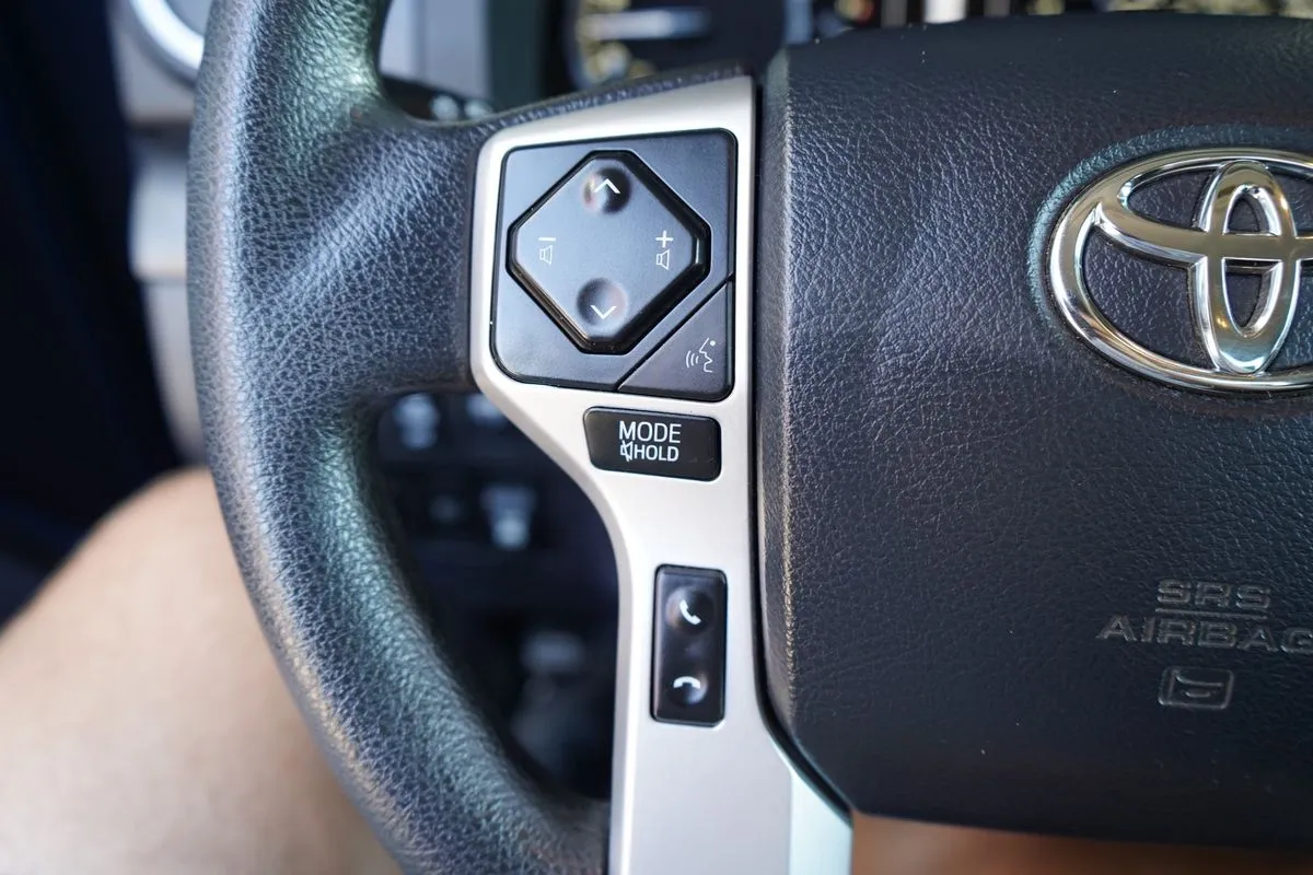 Toyota Tundra photo 30