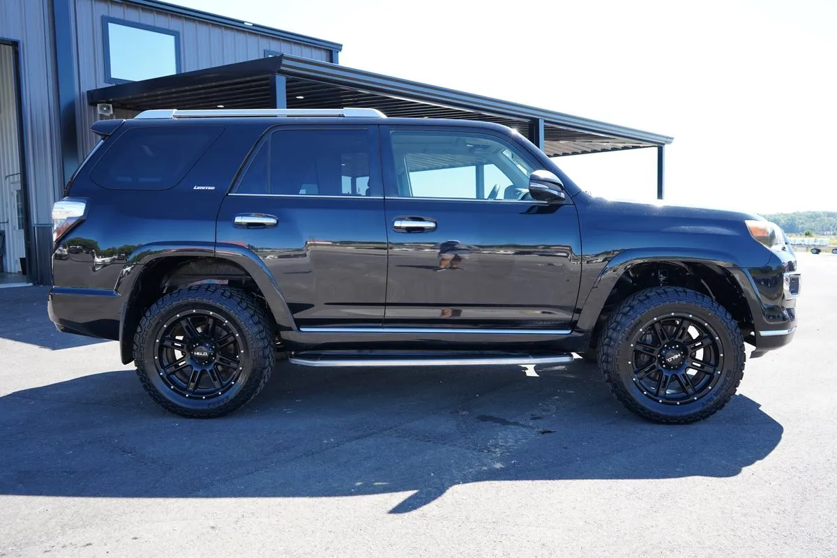 Toyota 4Runner photo 12