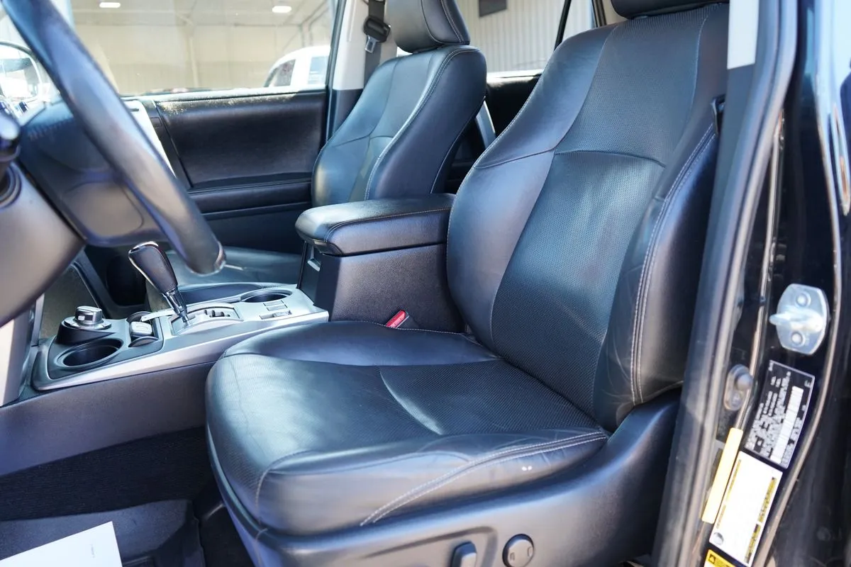 Toyota 4Runner photo 21