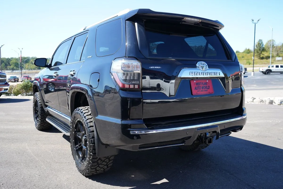 Toyota 4Runner photo 8