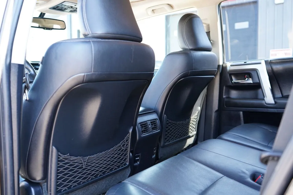 Toyota 4Runner photo 40