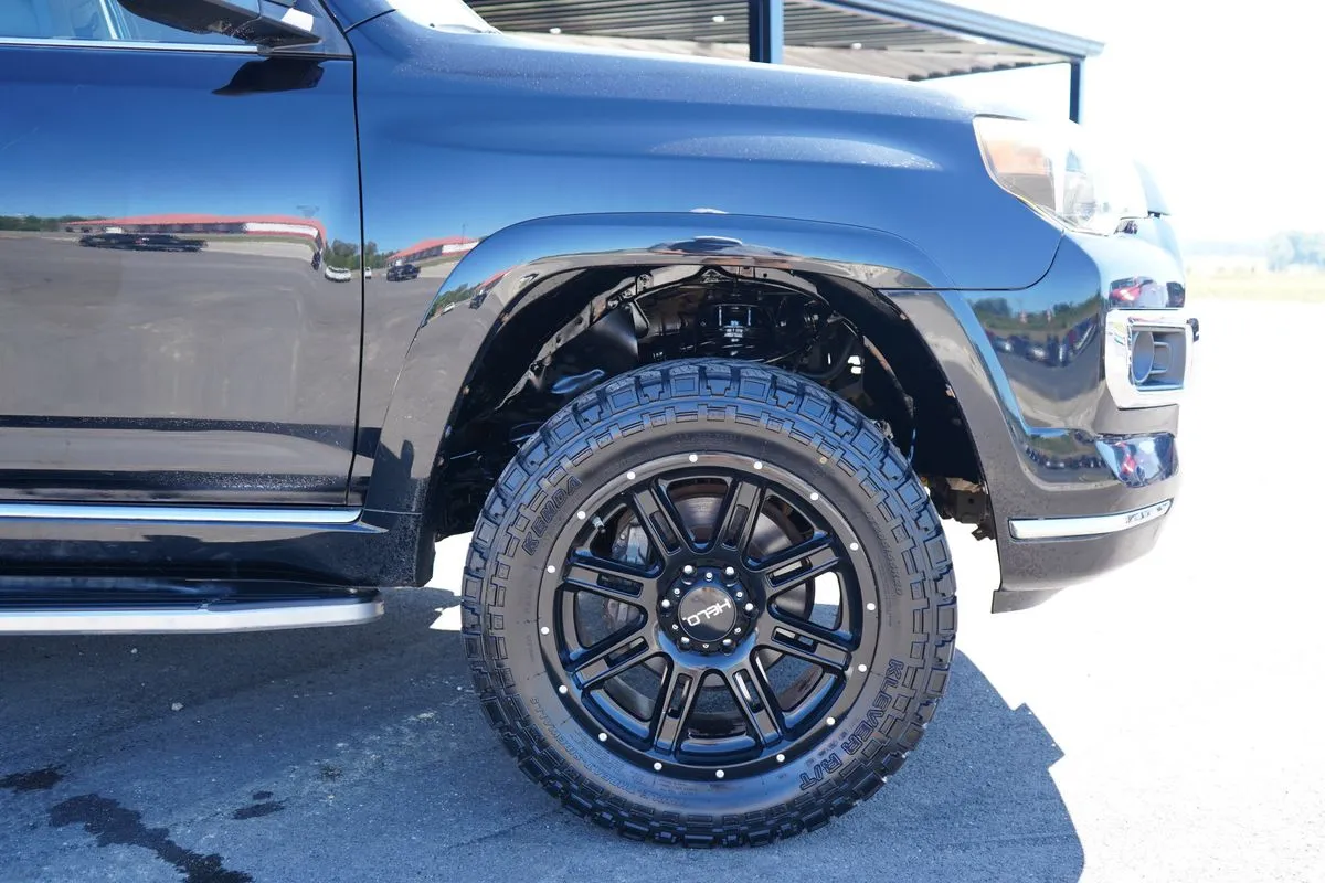 Toyota 4Runner photo 13
