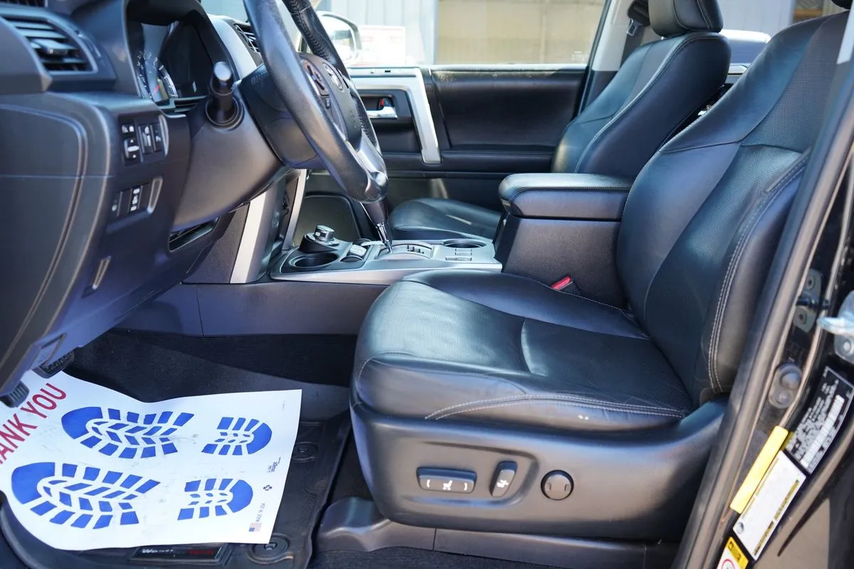 Toyota 4Runner photo 20