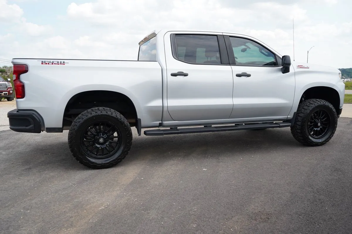 Chevrolet Silverado photo 12