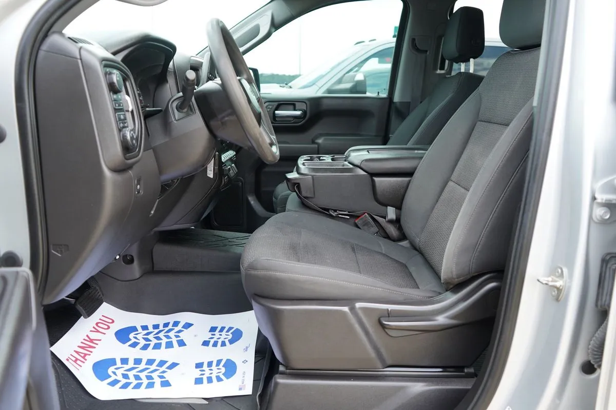Chevrolet Silverado photo 20